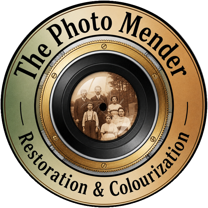 The Photo Mender logo